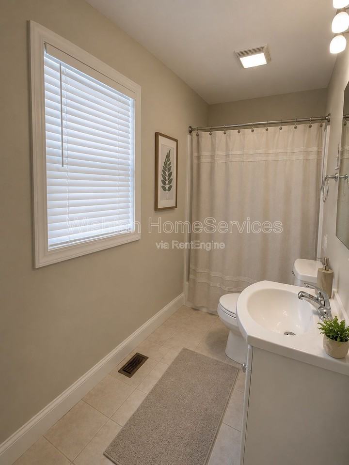 518 W Murray St #C - Photo 4 of 7