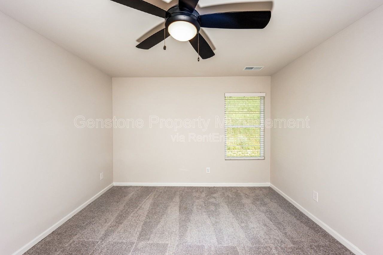 54 Trophy Loop - Photo 5 of 16