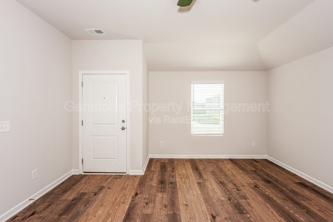 54 Trophy Loop - Photo 6 of 16
