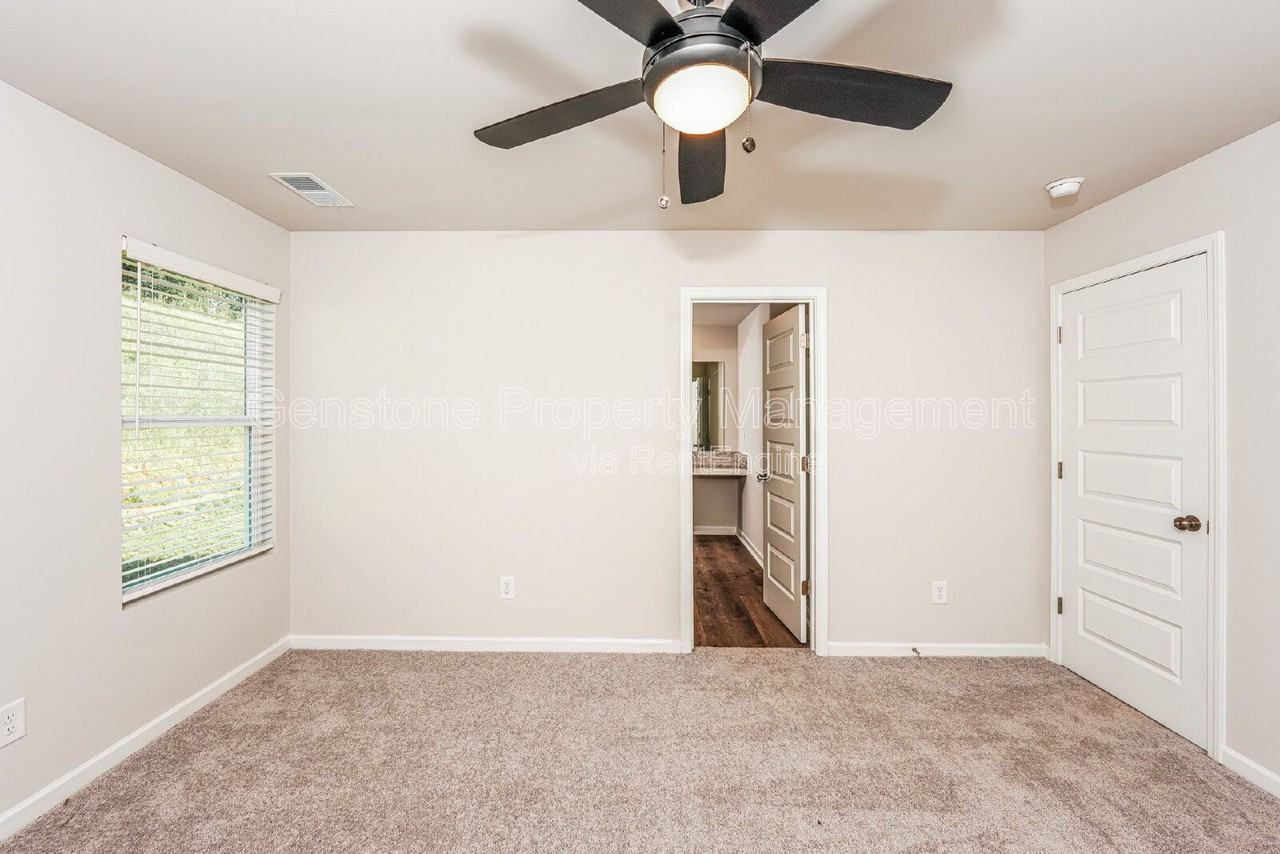 54 Trophy Loop - Photo 7 of 16