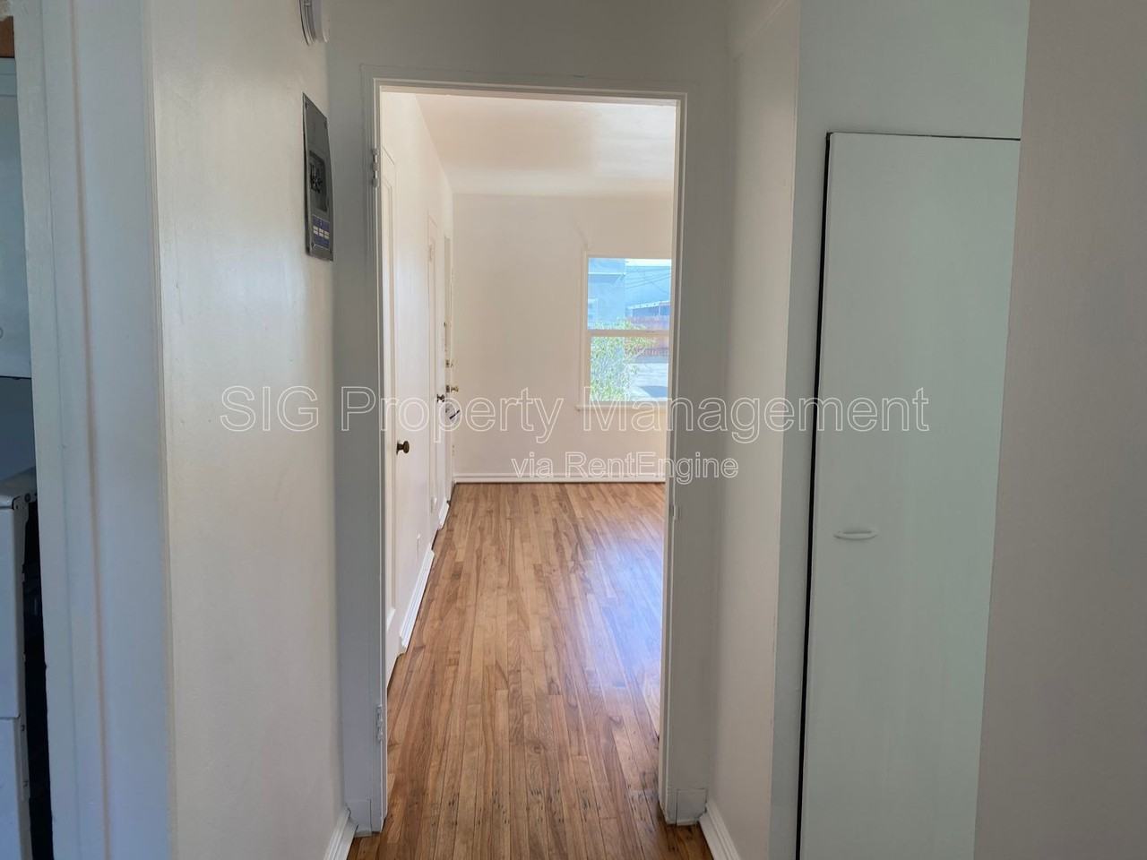 228 E Maple St #D - Photo 7 of 14