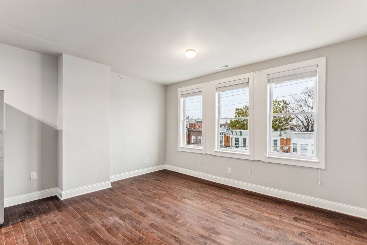 2928 W Oxford St #3 - Photo 6 of 22