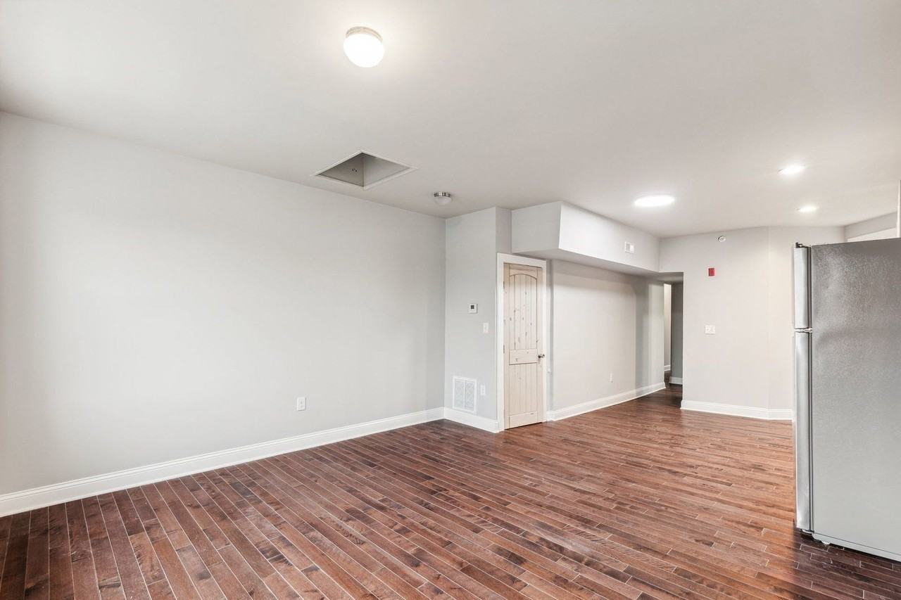 2928 W Oxford St #3 - Photo 7 of 22