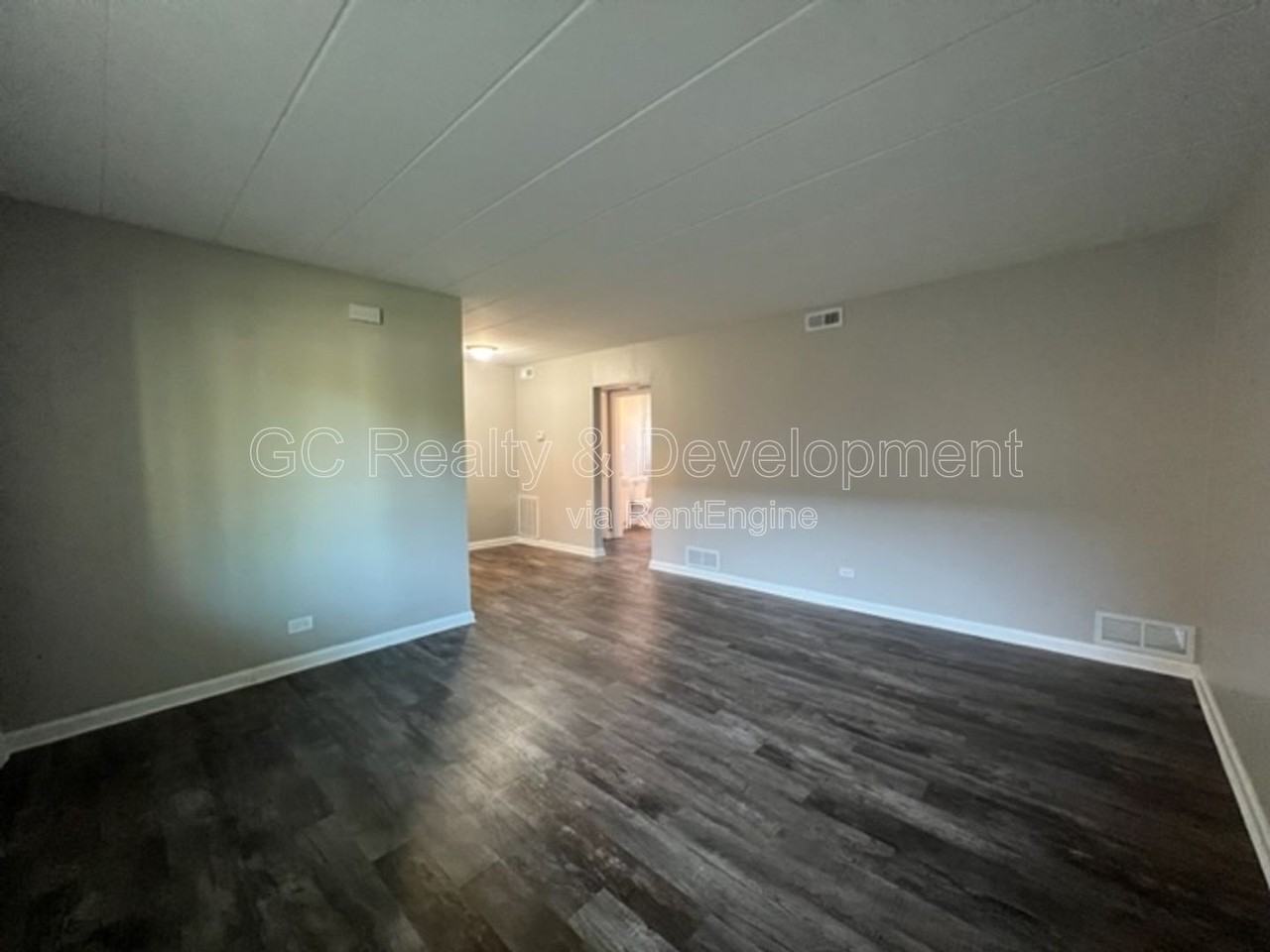 324 Wilson Ave #324C - Photo 3 of 14