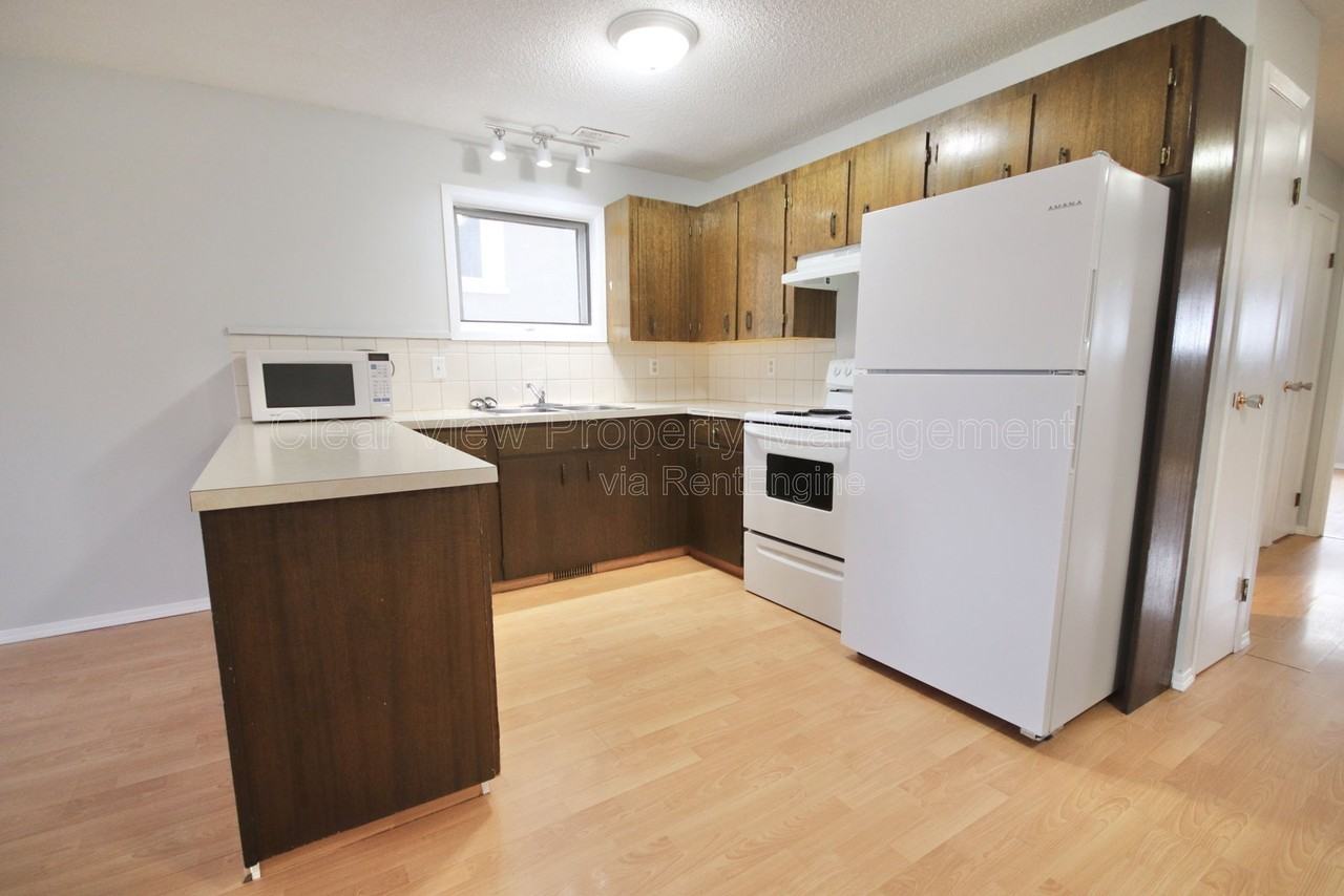1224 5a Ave S - Photo 4 of 19