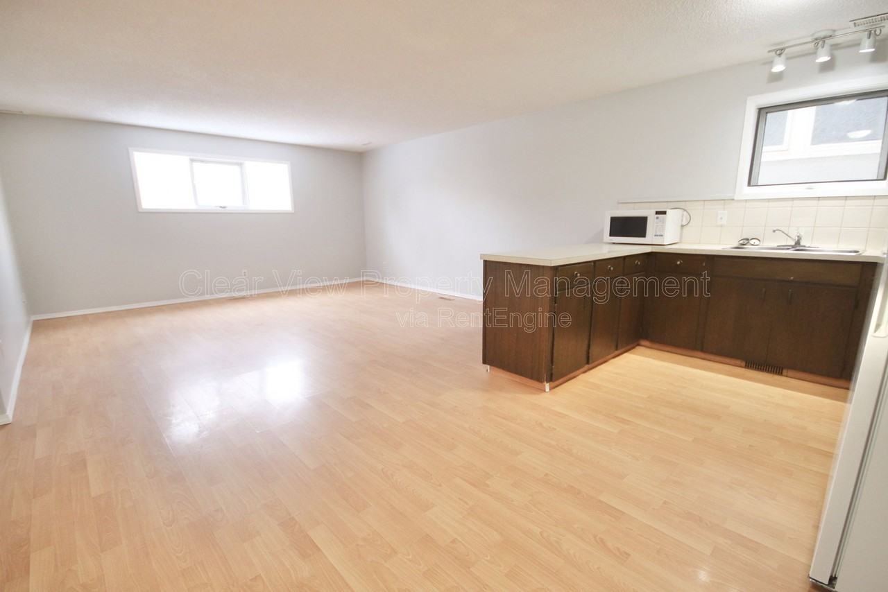 1224 5a Ave S - Photo 5 of 19