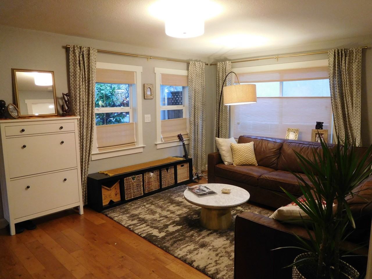 393 W Angela St - Photo 3 of 13