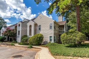 featured image of 6020 Winterpointe Ln #102