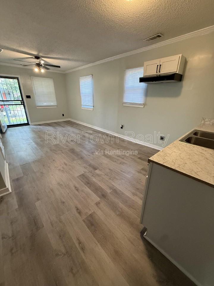 2250 Stovall Ave - Photo 5 of 13
