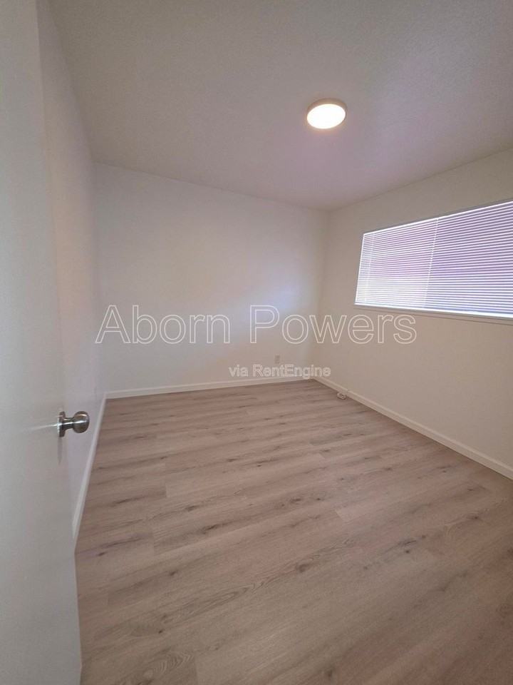 1255 Williams Way #6 - Photo 4 of 10