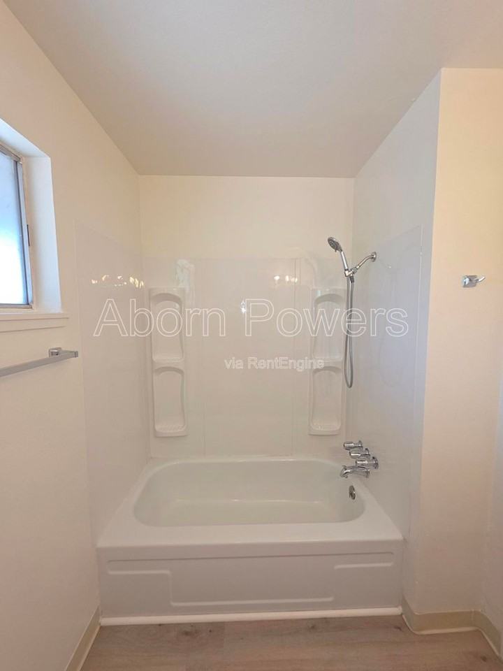 1255 Williams Way #6 - Photo 7 of 10