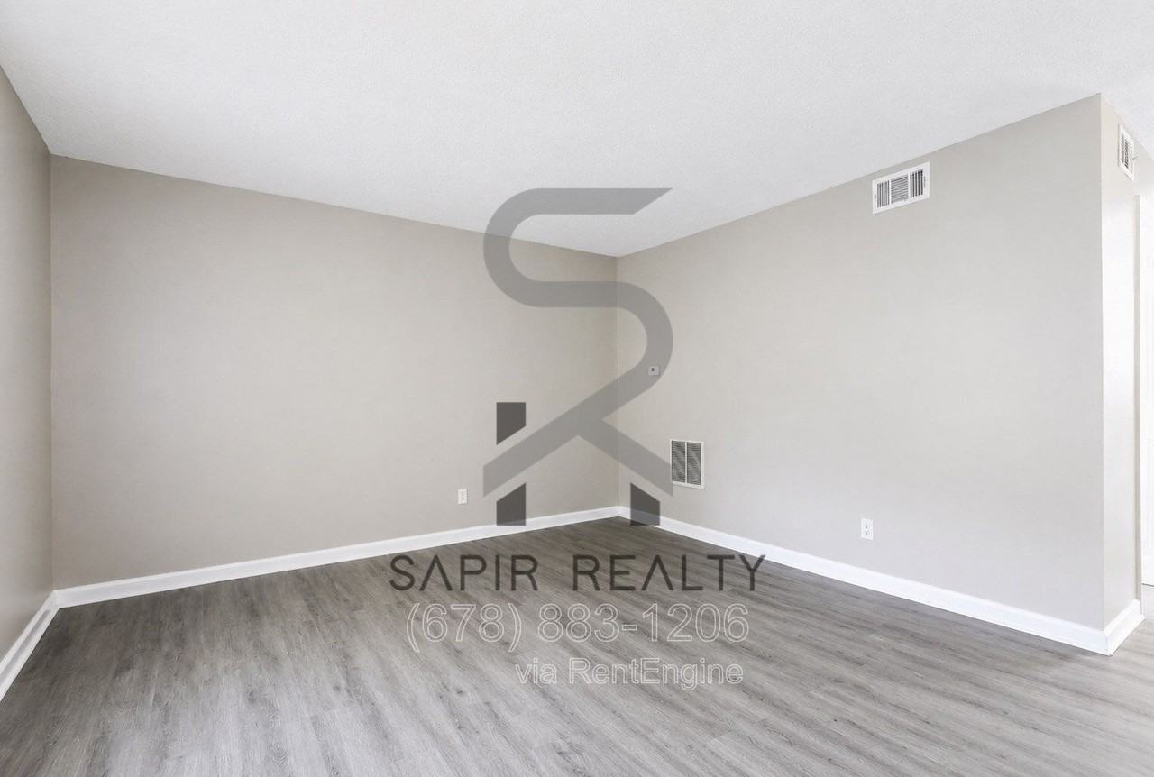 2719 Greystone Ct - Photo 2 of 15