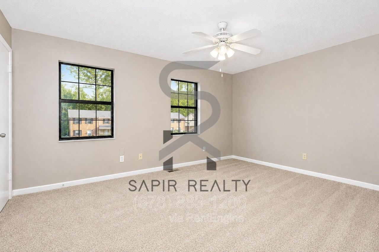 2719 Greystone Ct - Photo 7 of 15