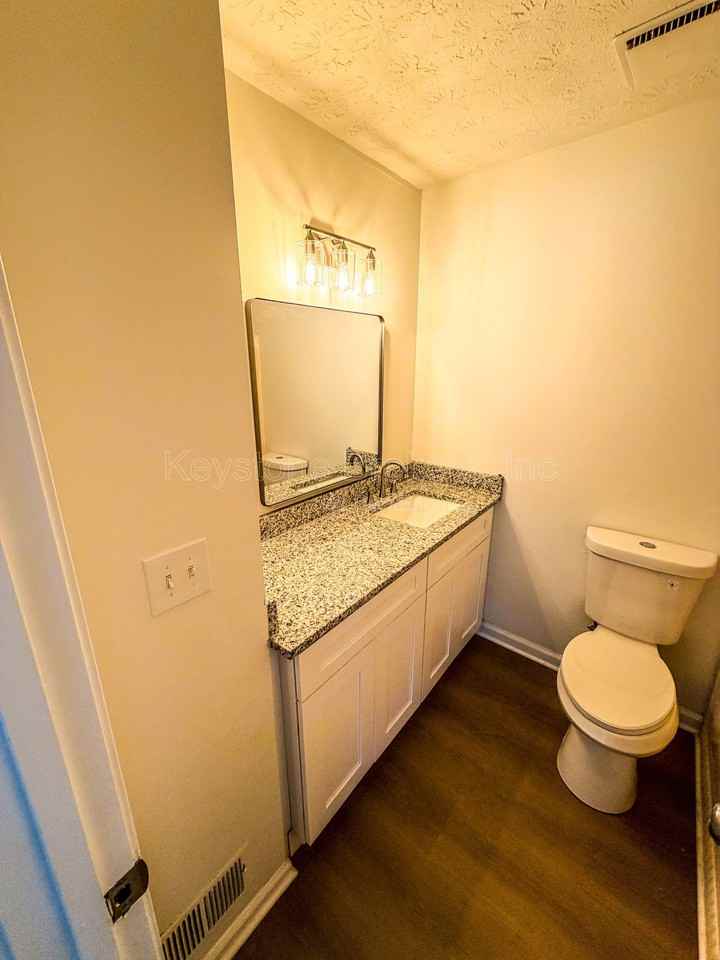 427 Birch Ln Se - Photo 6 of 9