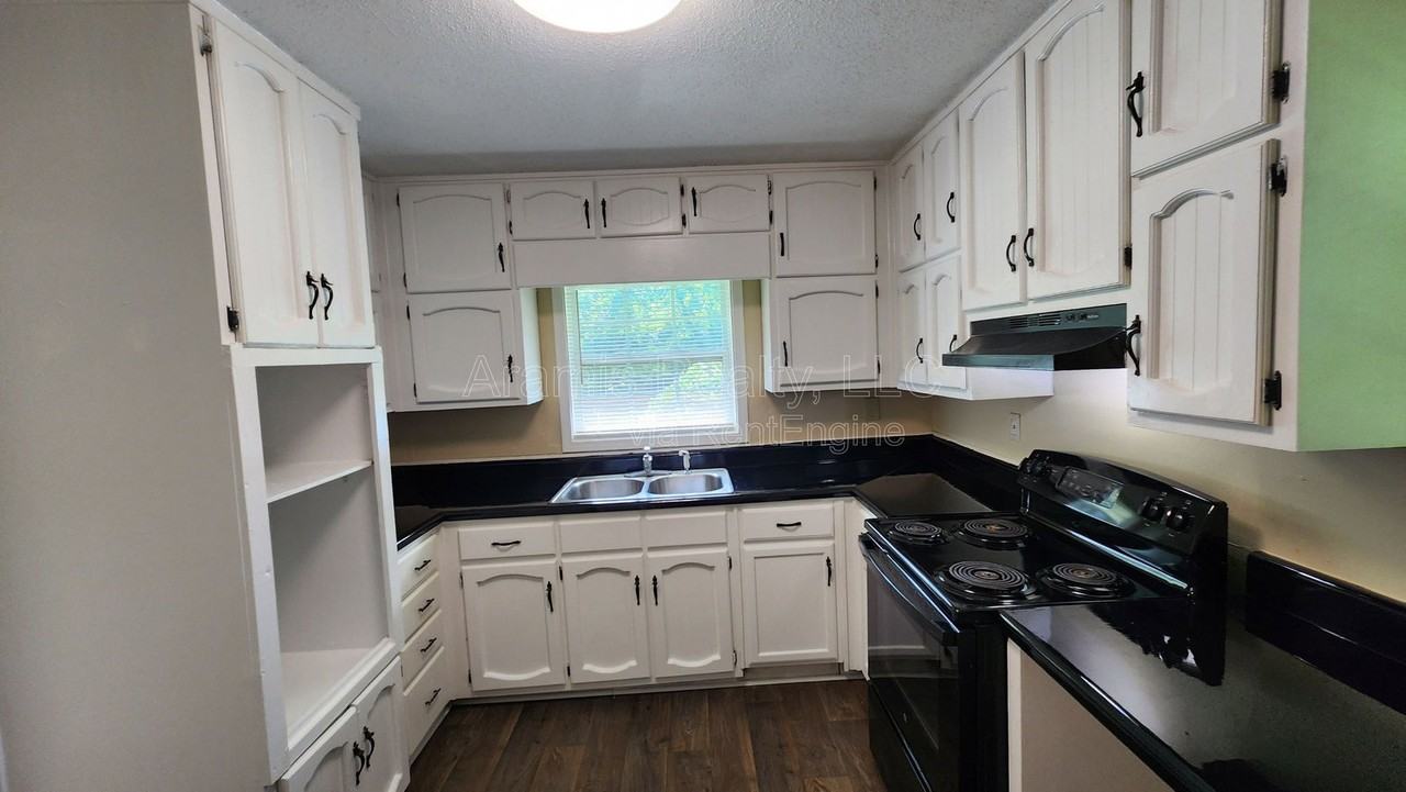 6565 Camp St - Photo 5 of 13