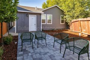 featured image of 209 Madison Ave #B3