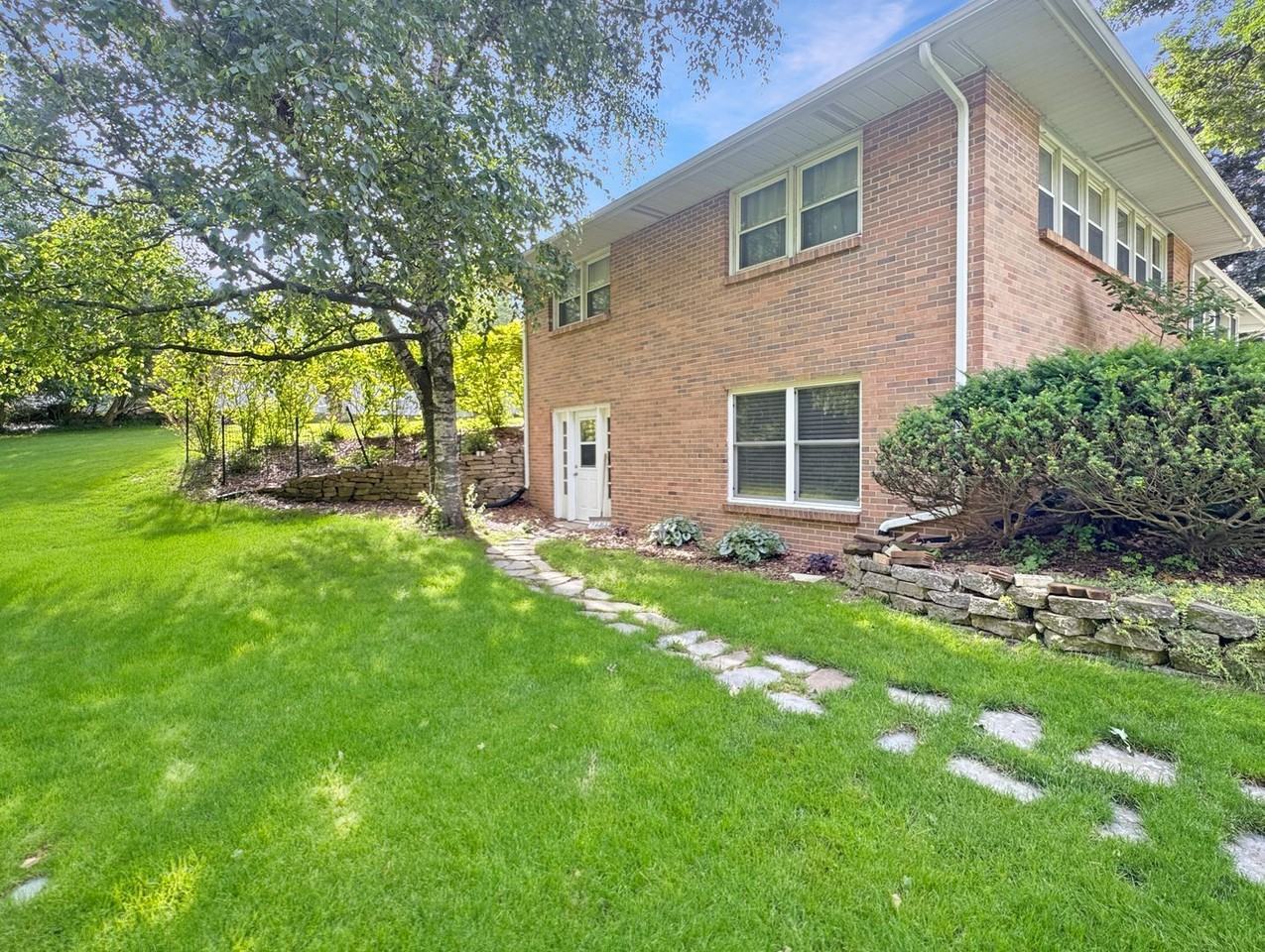 2148 Omena Dr Se - Photo 3 of 5