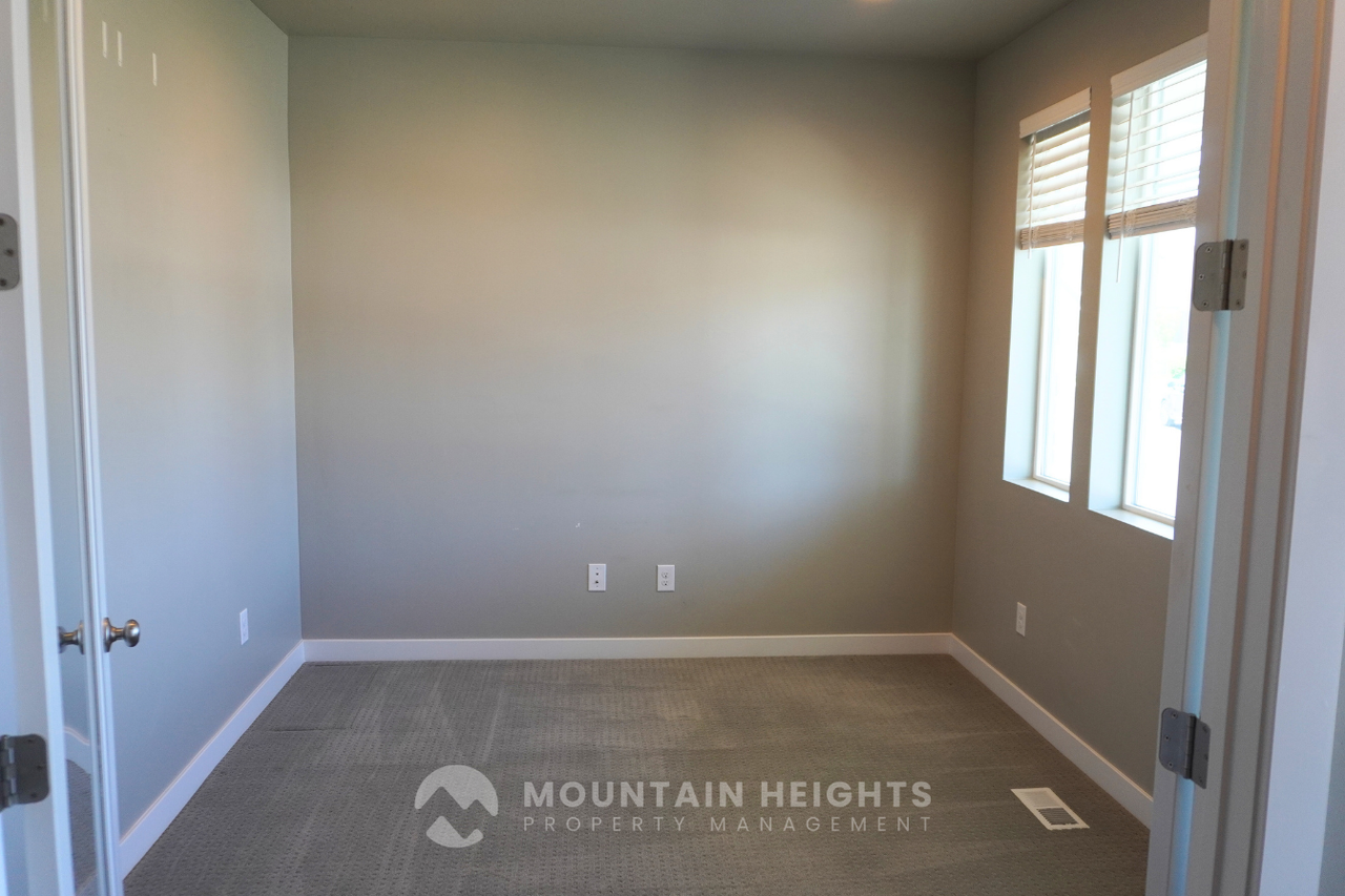 3977 W Penstemon Way - Photo 4 of 50