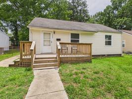 featured image of 2603 Houston Ave