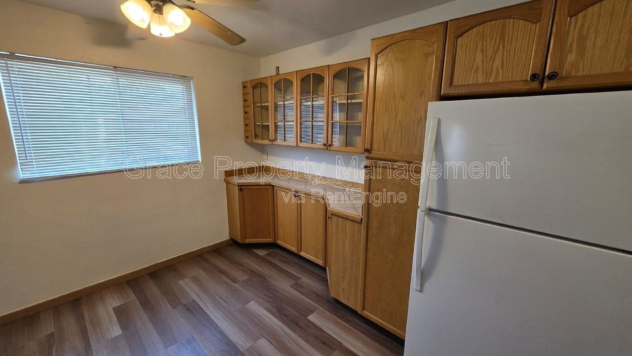 9301 Ellen Ct - Photo 7 of 21