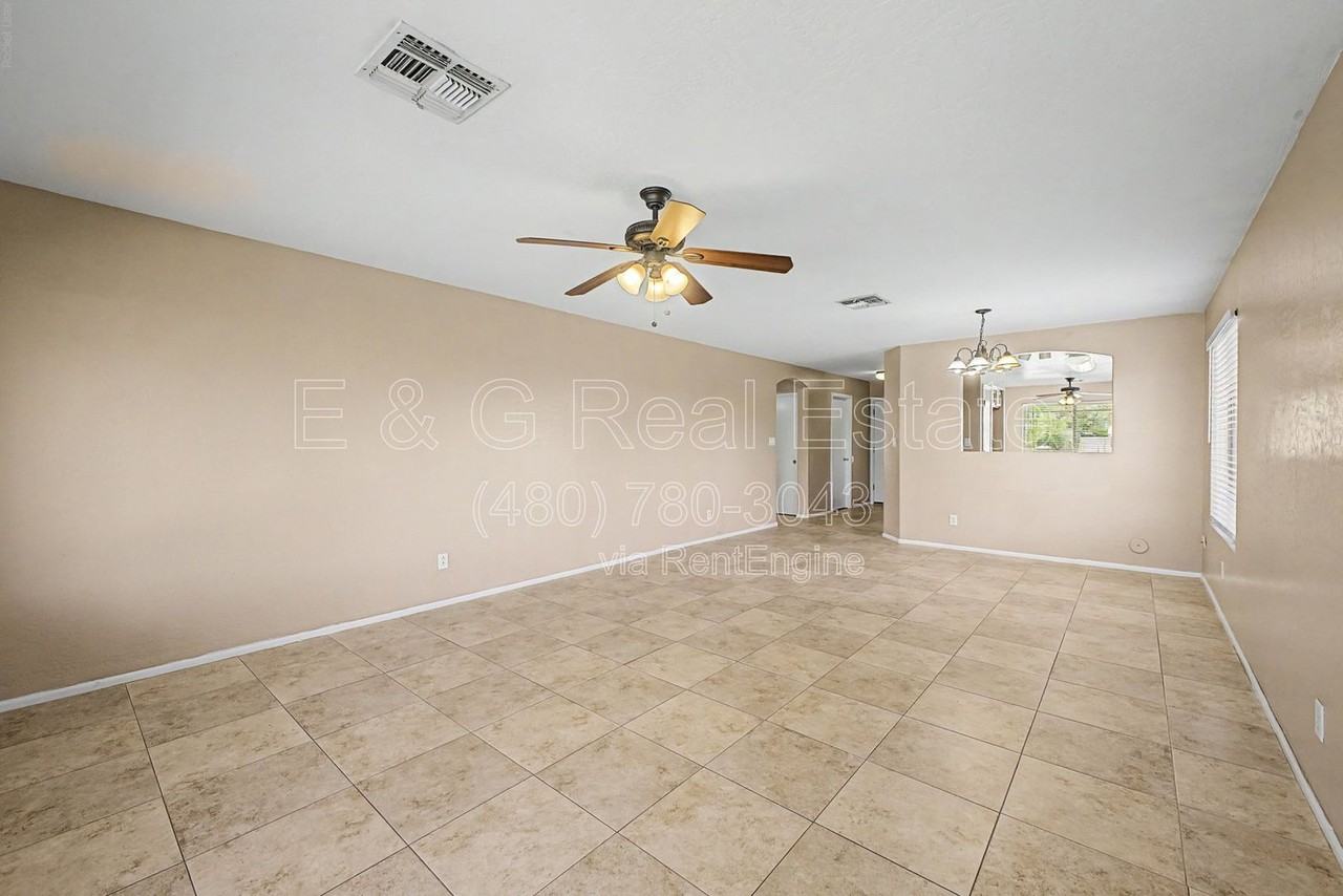 13153 W Mauna Loa Ln - Photo 5 of 26