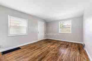 390 S Powell Ave - Photo 1 of 1