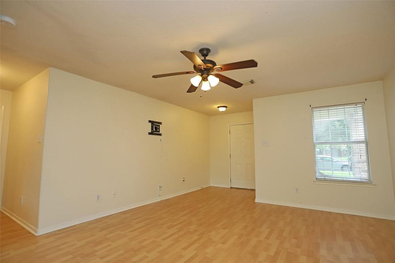 7518 Drifting Willow Ct - Photo 3 of 27