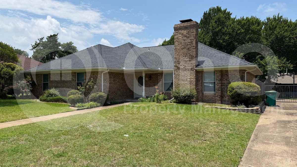 1114 Valerie Dr - Photo 2 of 22