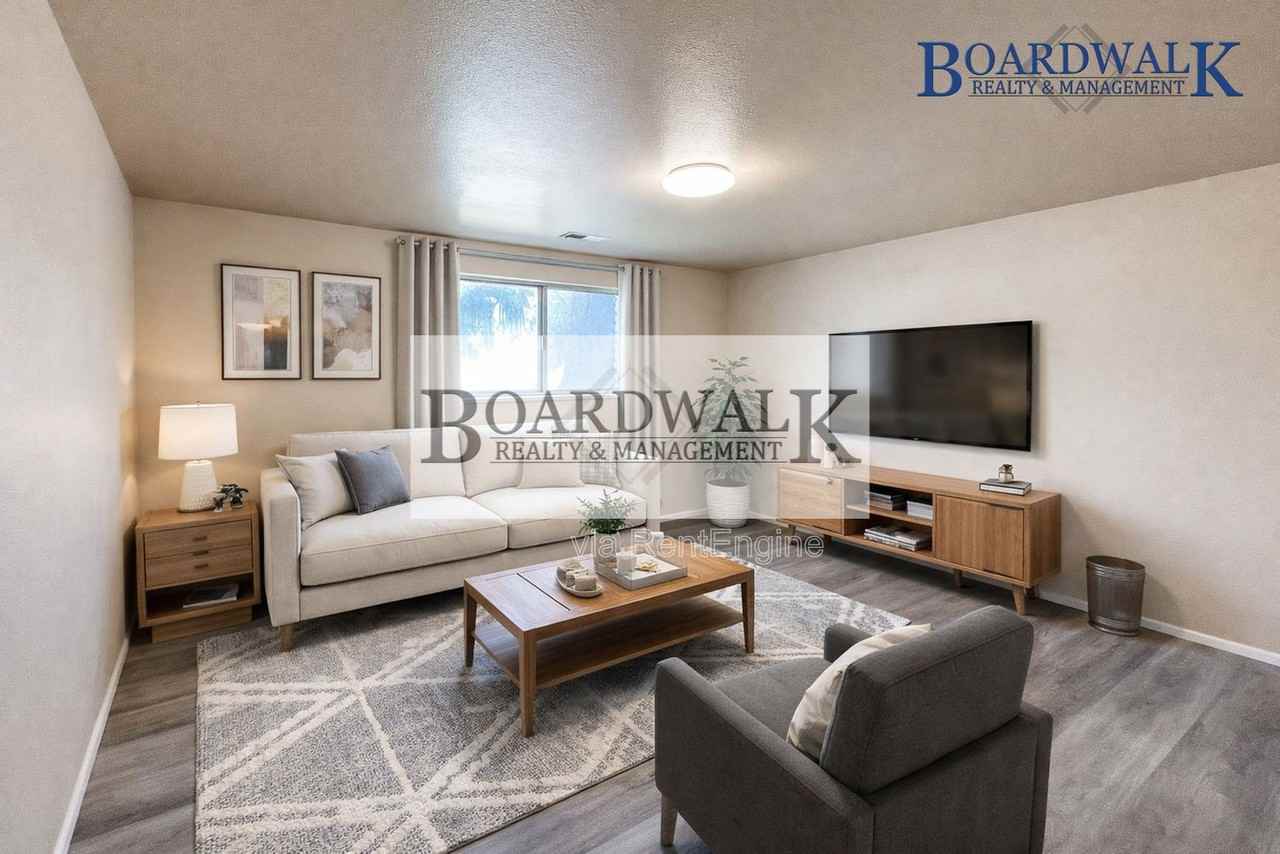 661 N 980 W - Photo 6 of 25