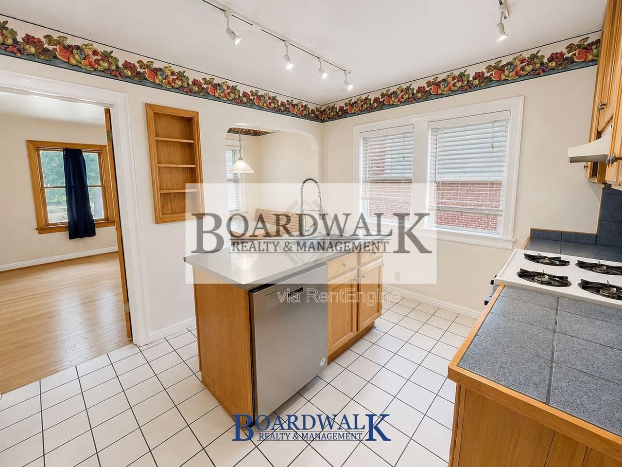738 S 1300 E #4 - Photo 7 of 18
