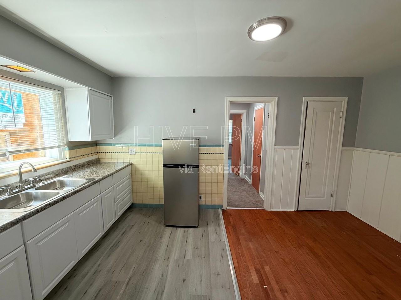 3135 Mozart Ave #2 - Photo 5 of 18