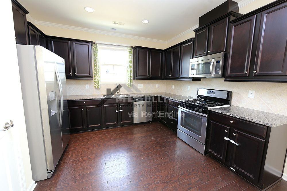44 Argonaut Dr - Photo 3 of 22