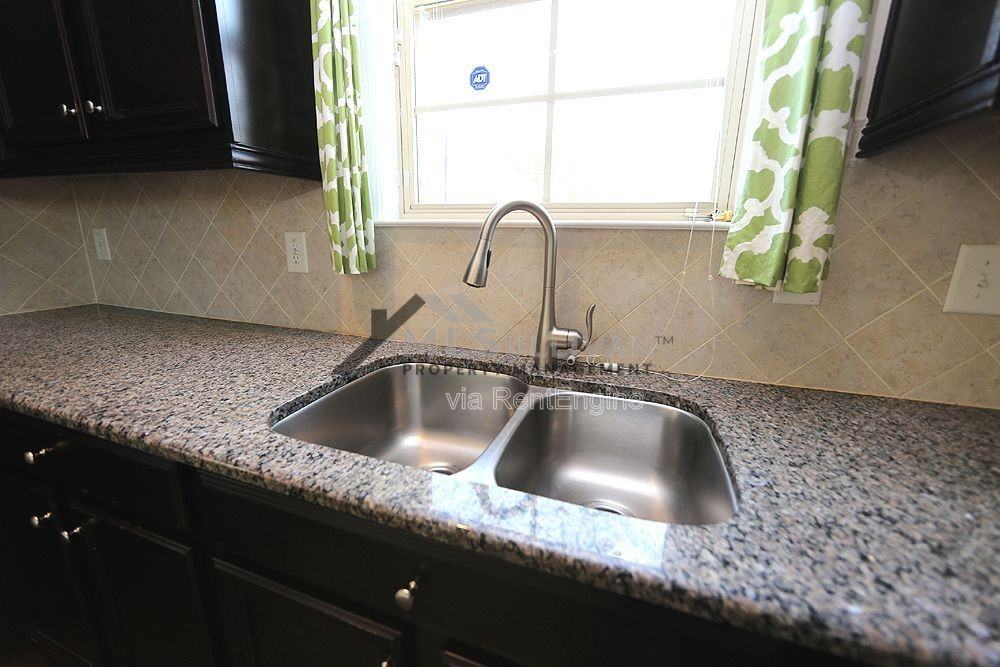 44 Argonaut Dr - Photo 5 of 22