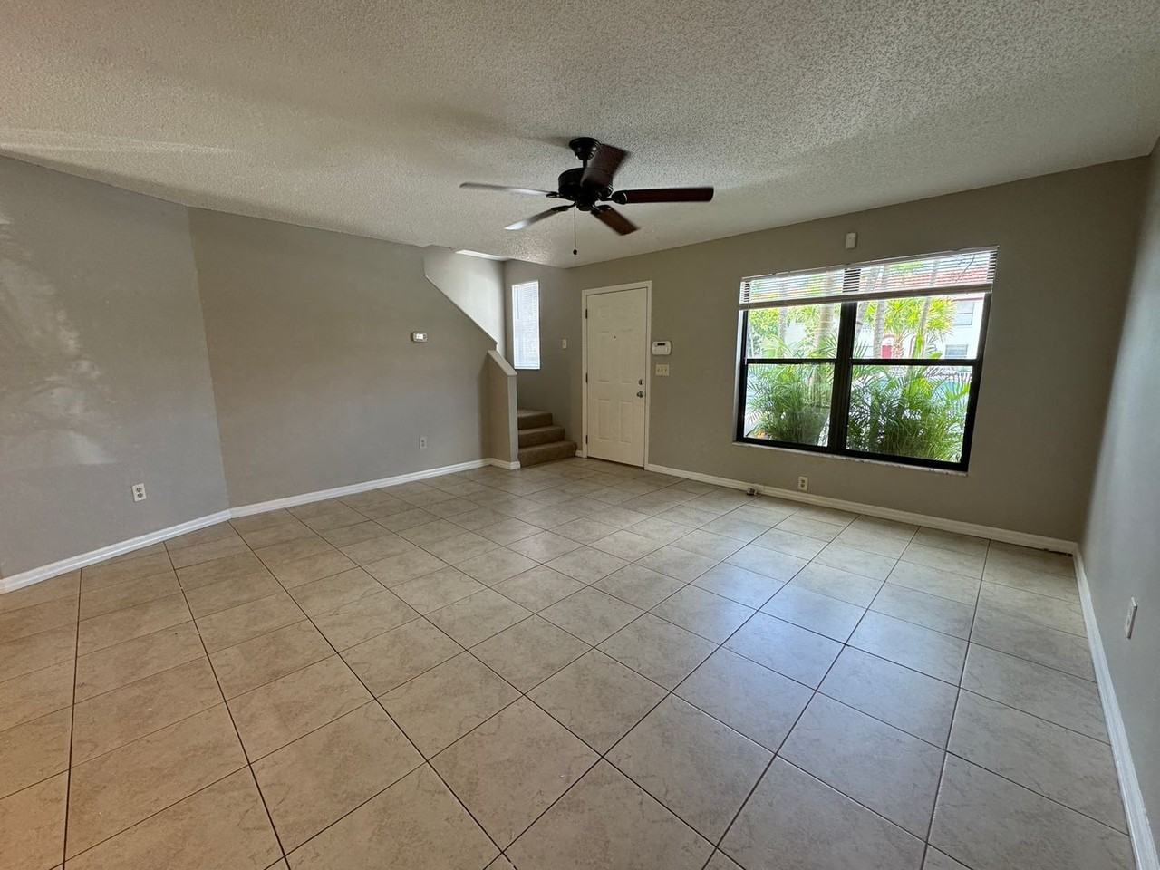 1643 Sandy Point Sq #72 - Photo 5 of 25
