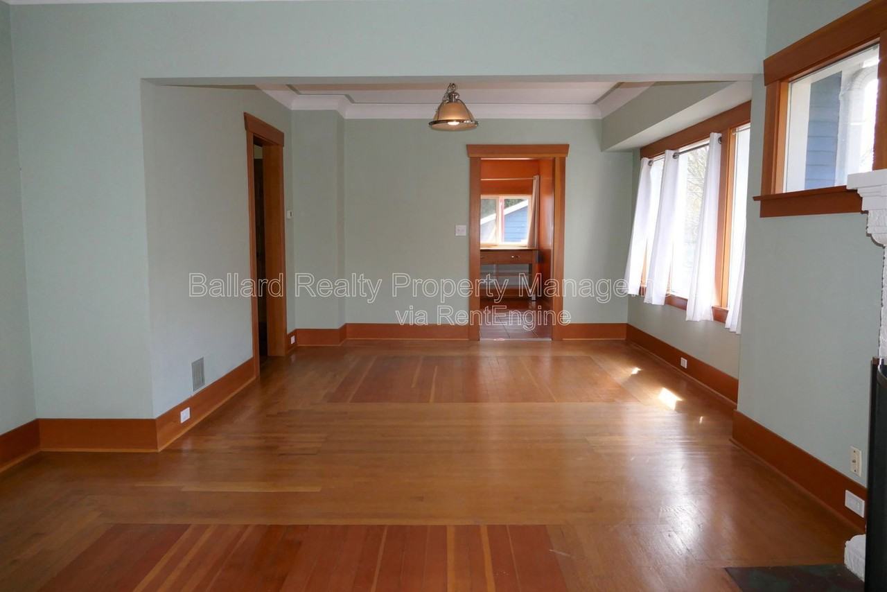 3215 Nw 61st St - Photo 4 of 21