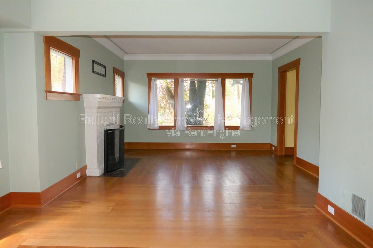 3215 Nw 61st St - Photo 5 of 21