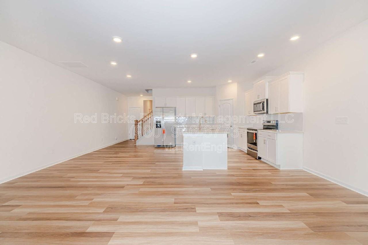 317 Planters Trace Ln - Photo 6 of 30