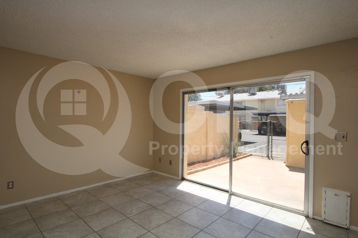 3843 S Mill Ave - Photo 4 of 18