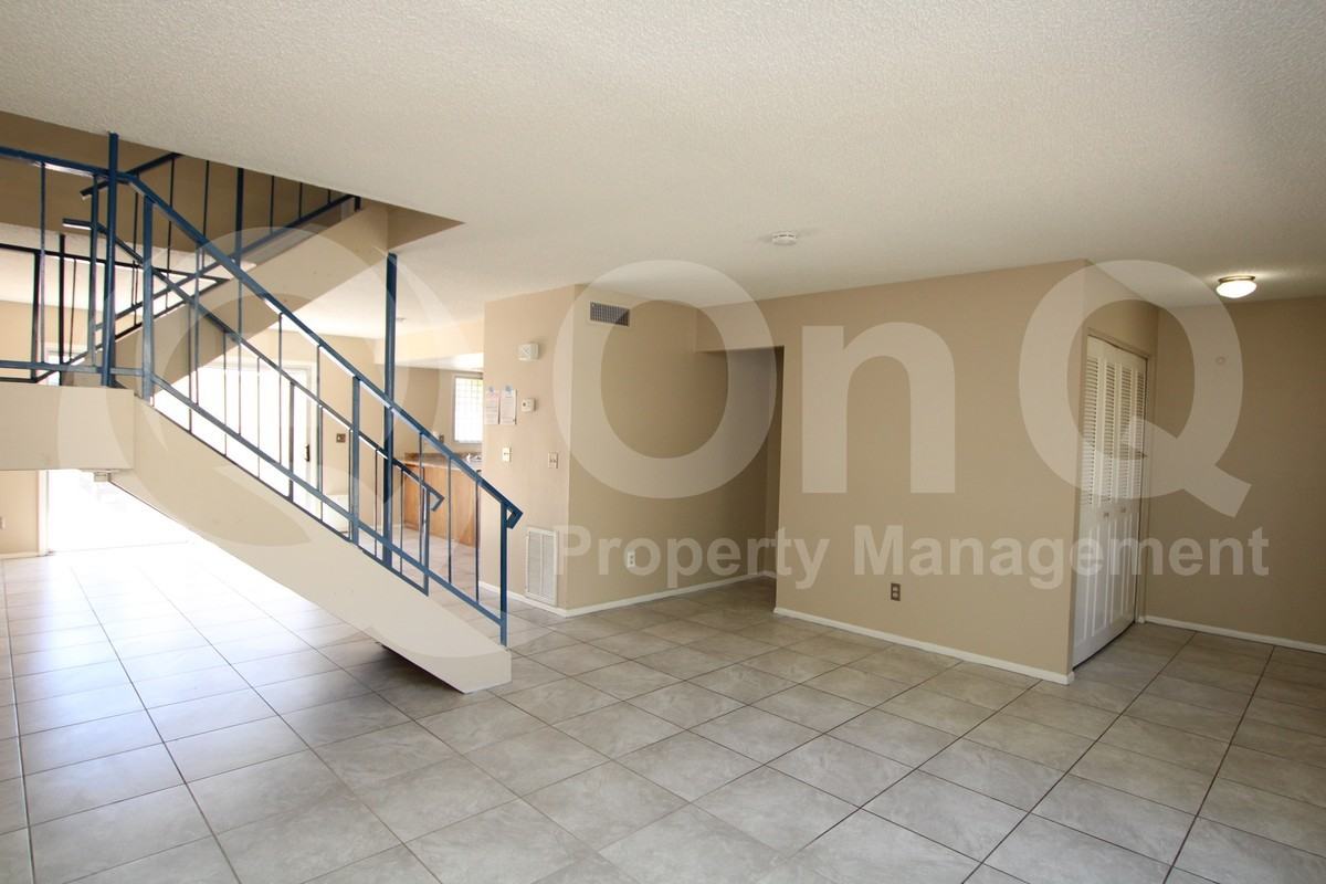 3843 S Mill Ave - Photo 5 of 18