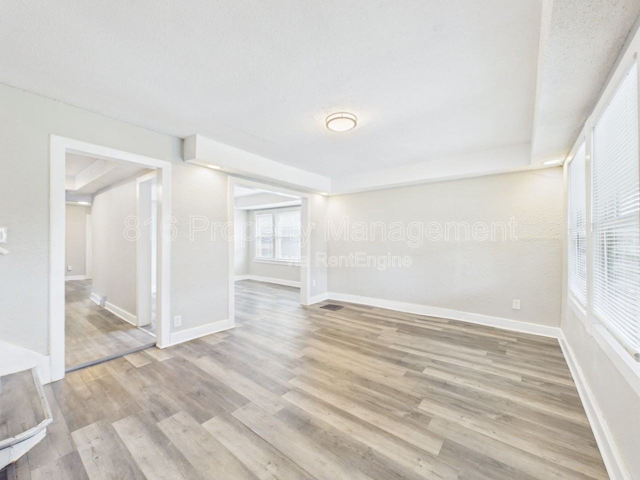 4417 Wayne Ave - Photo 7 of 29