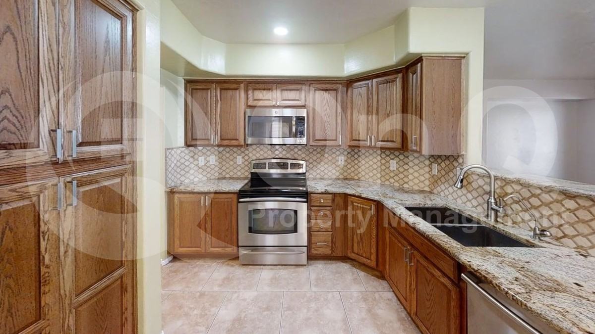 837 W Shellfish Dr - Photo 3 of 21