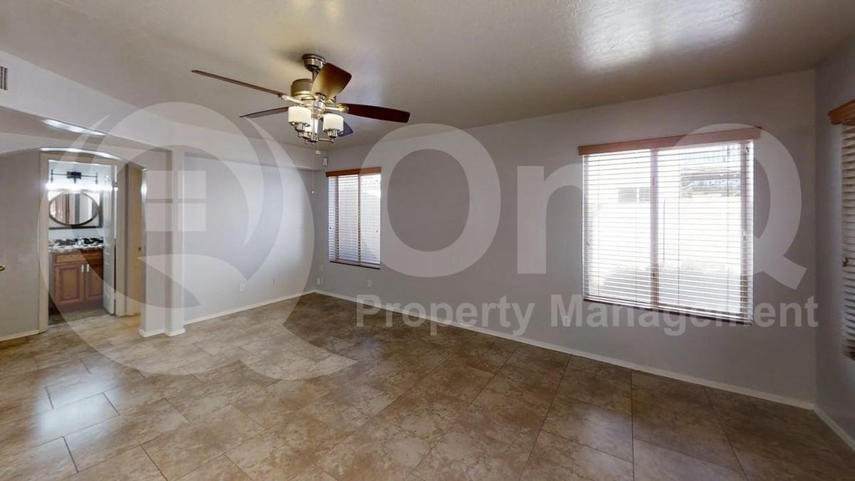 837 W Shellfish Dr - Photo 5 of 21