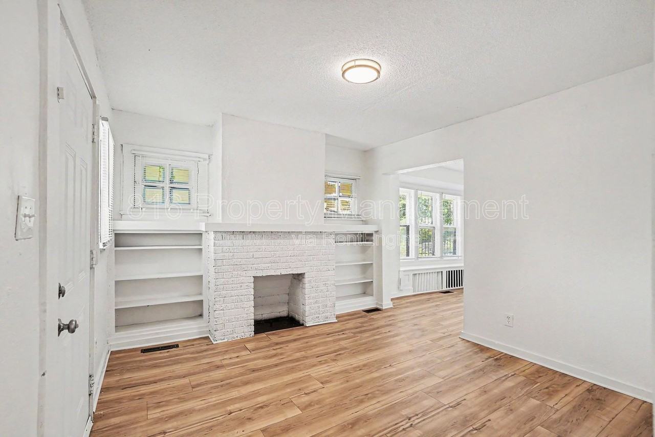 5013 S Benton Ave - Photo 2 of 12
