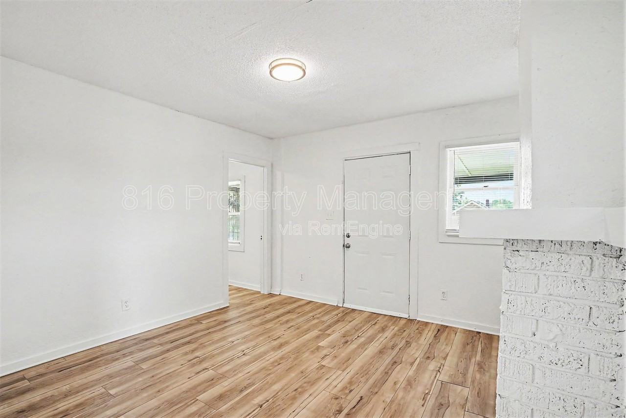 5013 S Benton Ave - Photo 3 of 12