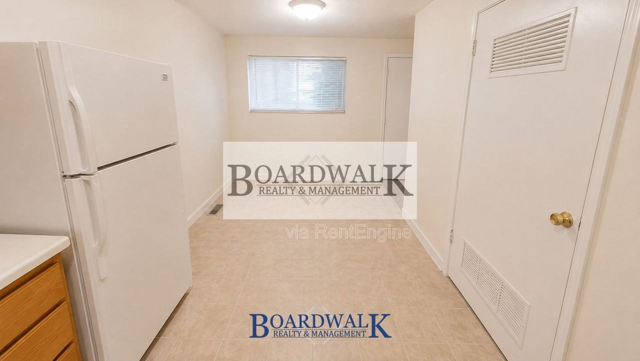 4653 W Harman Dr #3 - Photo 4 of 12