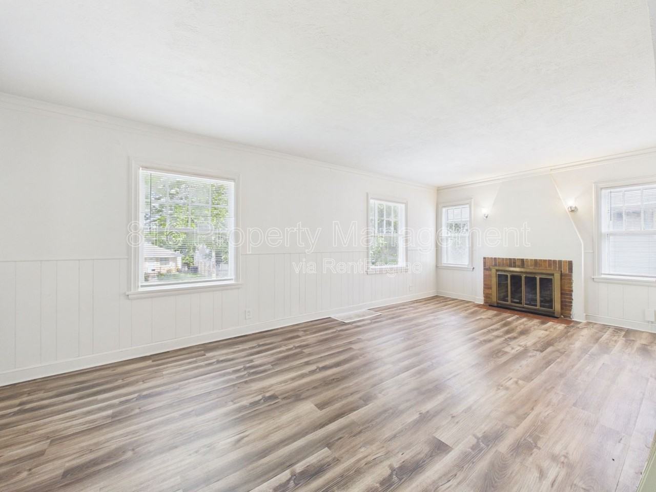 5100 Brooklyn Ave - Photo 3 of 34