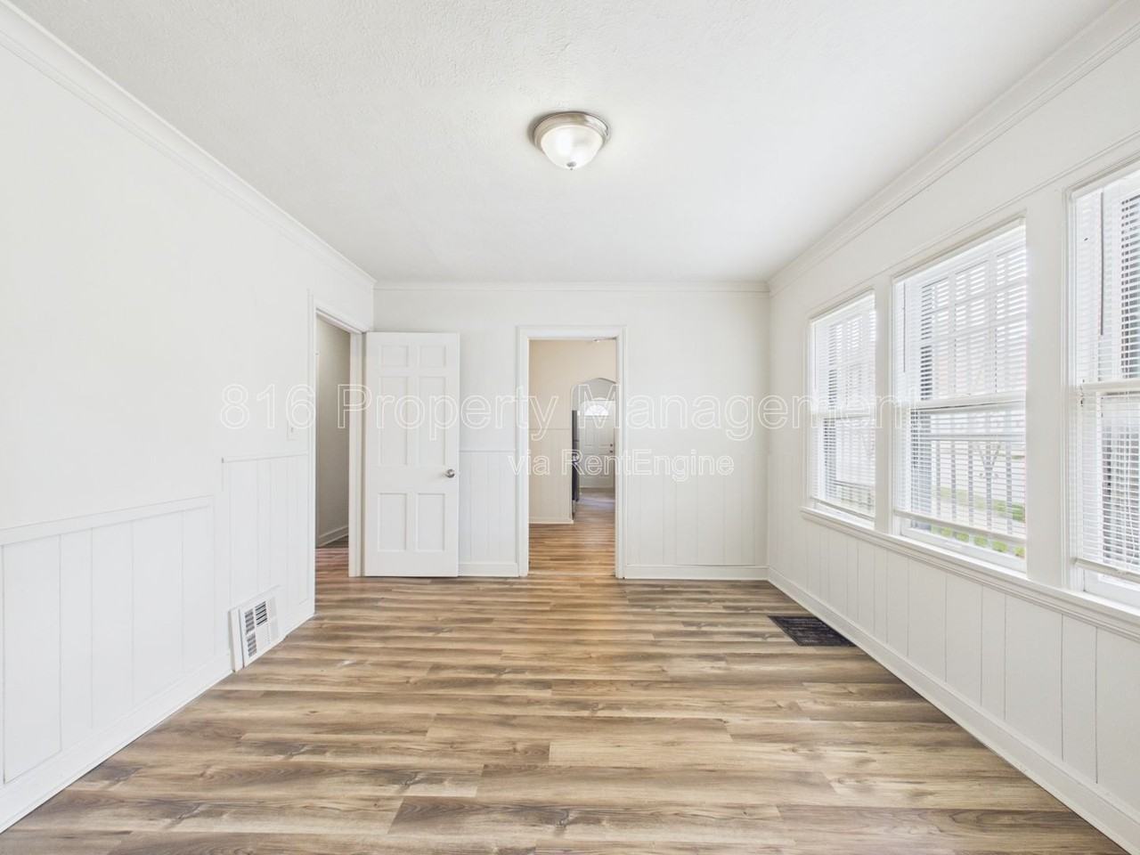 5100 Brooklyn Ave - Photo 5 of 34