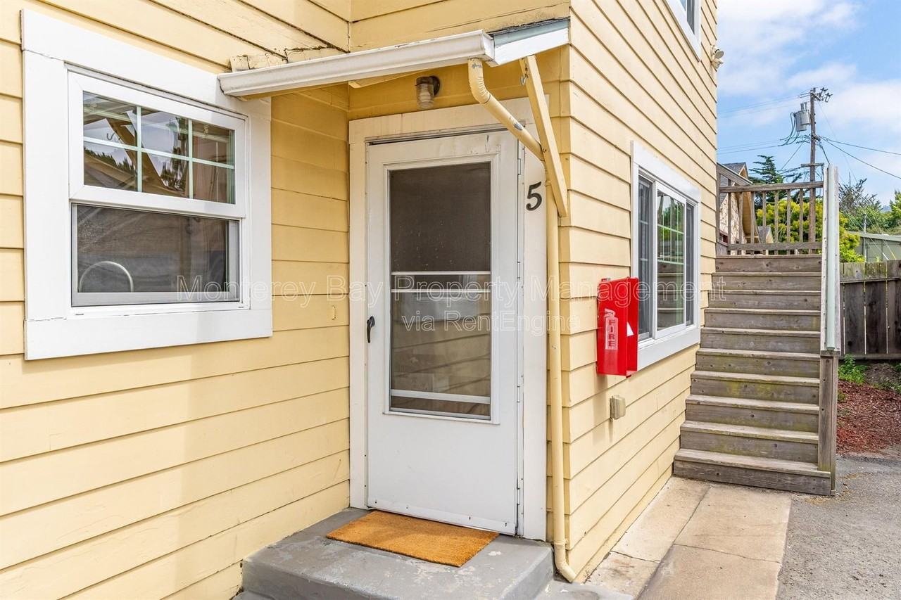 1178 8th St #5 - Photo 2 of 23