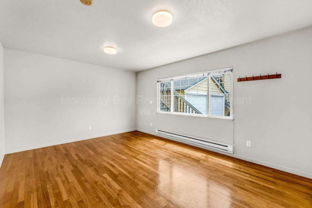 1178 8th St #5 - Photo 6 of 23