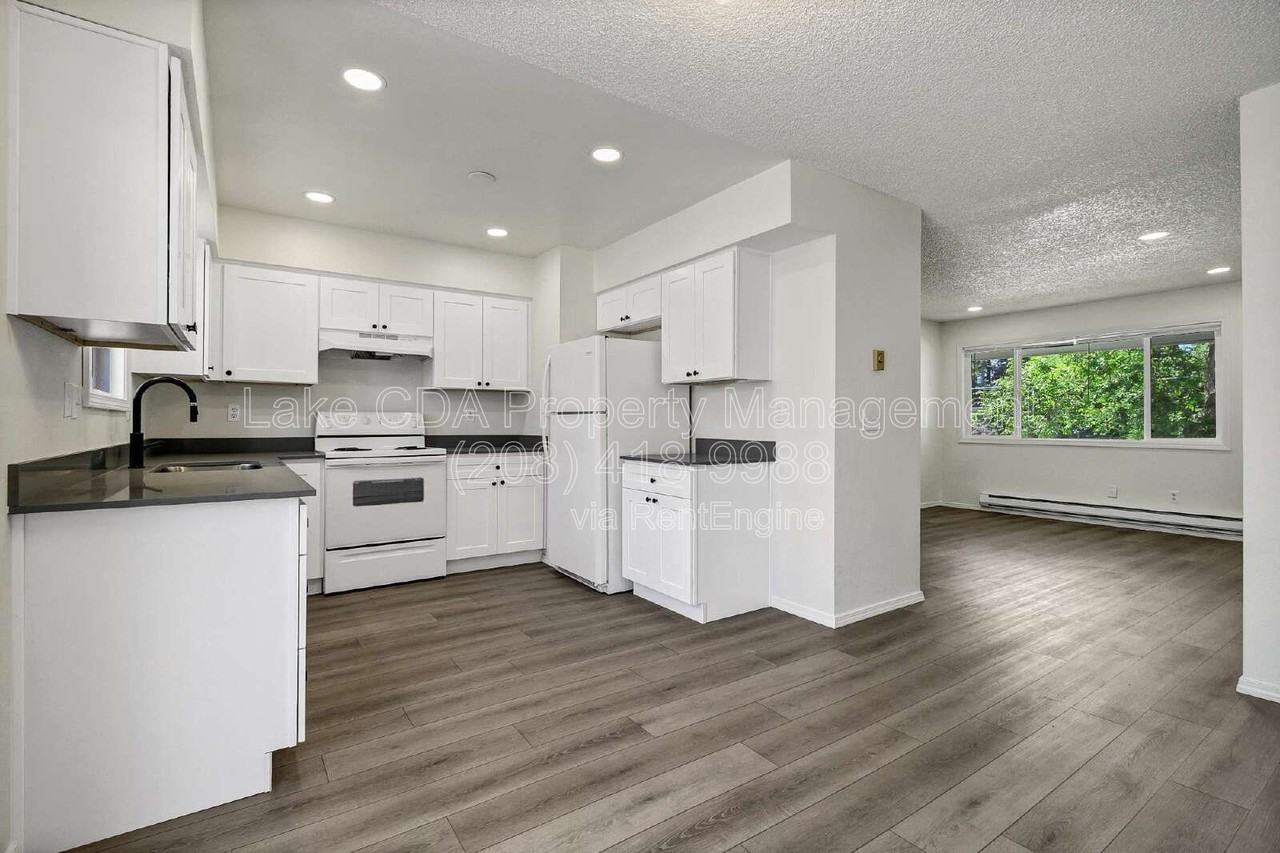 906 N 2nd St - Photo 6 of 17